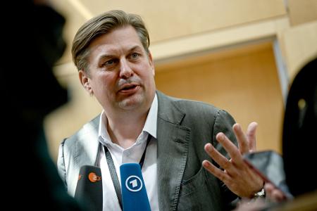 Der Bundestag hat Durchsuchungen beim AfD-Abgeordneten Krah genehmigt. (Archivbild)