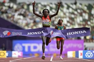 Nach Zielsprint: Jepchirchir rennt zu Marathon-Gold