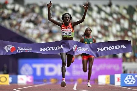 Nach Zielsprint: Jepchirchir rennt zu Marathon-Gold