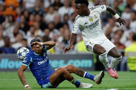 Mbappé über strittigen Handelfmeter: 