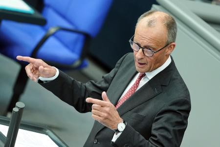 In der Generaldebatte des Bundestags stimmt Merz die Bürger auf den 