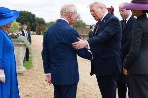 Die Royals empfangen die Trumps auf Schloss Windsor