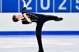 Eiskunstlauf: Gartung hofft auf Olympiaticket - Russen dabei