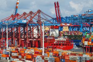 Die Analyse zeigt, dass die USA eine relevante Importabhängigkeit von der EU aufweisen. (Archivbild)