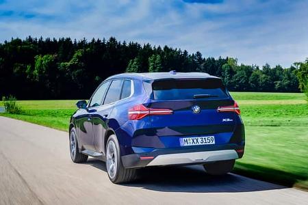 09/2025 Vergleich BMW X3 gegen BMW iX3