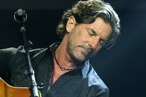 Musikstar Brett James stirbt bei Flugzeugabsturz