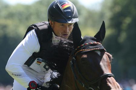 Vielseitigkeits-EM: Team um Jung klar auf Goldkurs