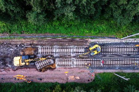 Die Bahn-Infrastruktur ist marode und bremst die Züge täglich an vielen Stellen aus. Inzwischen wird an vielen Stellen gebaut - was der Pünktlichkeit im ersten Moment auch nicht zuträglich ist. (Archivbild)