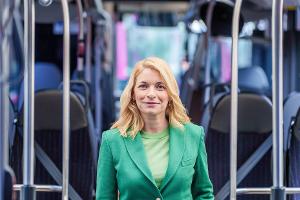 Die designierte neue Bahnchefin hat vor einigen Monaten selbst einen Lokführerschein gemacht.