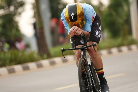 Pogacar überholt: Evenepoel bleibt Zeitfahr-Weltmeister