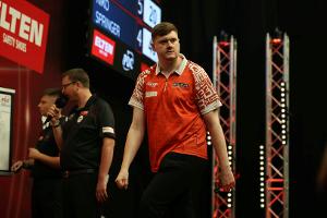 Darts: Springer gewinnt ersten PDC-Titel