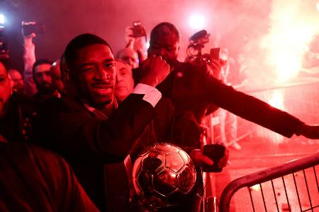 Dembélé weint vor Glück: 