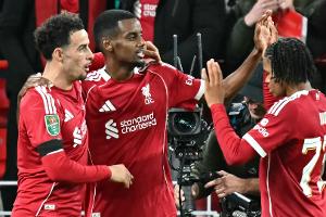 Ligapokal: Liverpool dank Ekitike im Achtelfinale