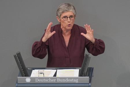 Berlin statt New York: Haßelmann kritisiert Abwesenheit des Kanzlers bei UN-Vollversammlung.