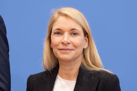 Trotz Gegenstimmen: Evelyn Palla ist vom Aufsichtsrat der Deutschen Bahn zur neuen Konzernchefin berufen worden. 