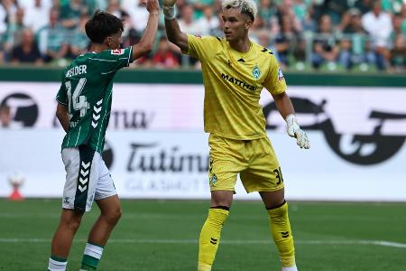 Werder ohne Stammtorhüter Backhaus nach München