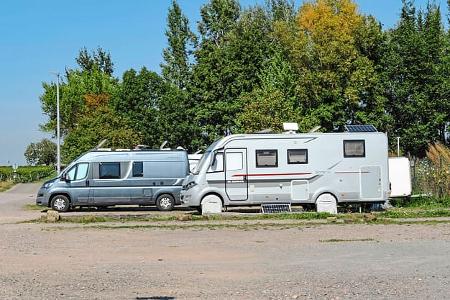 Stellplatz an den Sportanlagen, Vorderpfalz