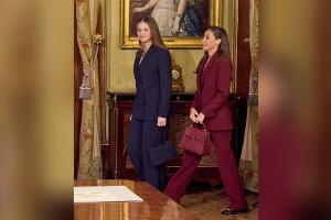 Prinzessin Leonor und Königin Letizia glänzen als elegantes Duo