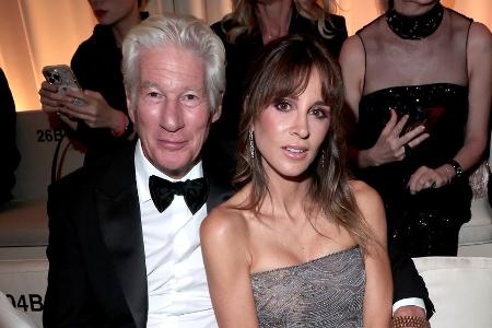 Richard Gere und Alejandra Silva: Inniger Pärchen-Auftritt in Mailand