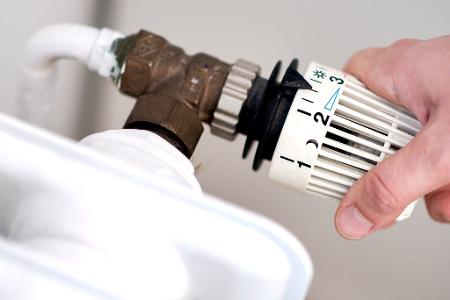 Verbraucher spüren höhere Gaspreise beim Heizen (Archivbild)