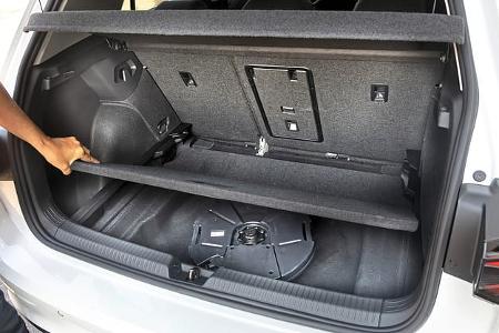 VW Golf 8.5 1.5 eTSI, Kofferraum