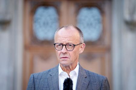 Merz sprach vor einer Tagung des Kabinetts in Berlin. 