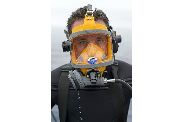 Der Meeresbiologe Mauricio Hoyos wurde 40 Meter unter Wasser von einem vier Meter langen Hai angegriffen. 