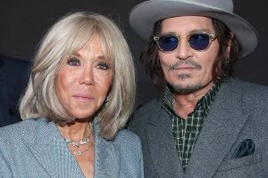 Paris Fashion Week: Johnny Depp Arm in Arm mit Frankreichs First Lady