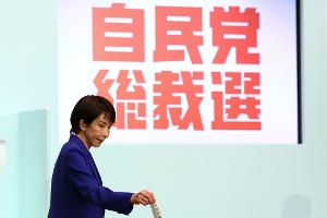 Sanae Takaichi übernimmt als erste Frau den Vorsitzt der regierenden LDP.