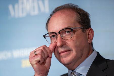 Bundesinnenminister Alexander Dobrindt will beim Thema Migration weiter Druck machen und die europäische Asylpolitik 