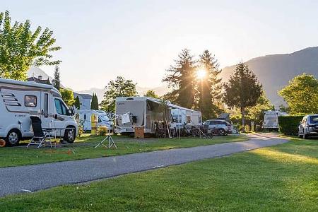 Stellflächen, Camping, Wohnmobile, Sonnenuntergang