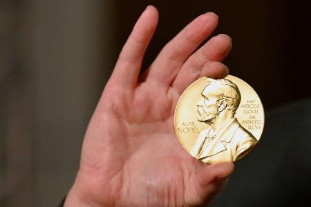 Wer die Medaille für den Medizin-Nobelpreis bekommt, wird stets als erstes im Nobelpreisreigen verkündet. (Archivbild)