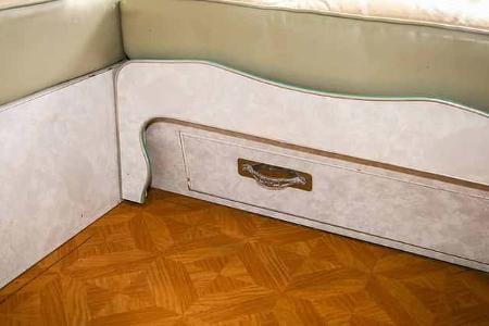 Detailaufnahme, Schublade, Sofa