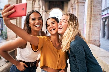 Instagram feiert 15. Geburtstag: Erst Süßigkeiten, dann ein Mega-Deal