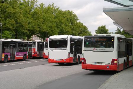 Weniger Fahrgäste in Bussen und Bahnen als vor Corona. (Archivbild)