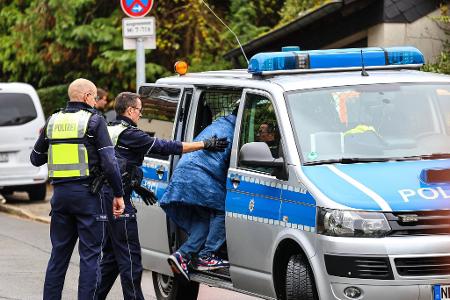 Die Kinder der Frau waren vorläufig festgenommen worden.