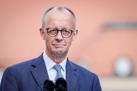 Der Kanzler will die Wettbewerbsfähigkeit der Branche stärken. (Archivbild)