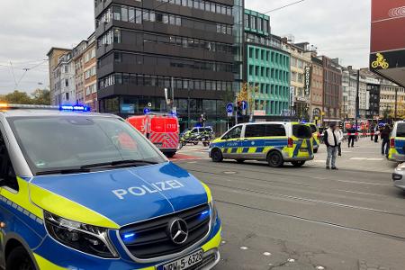 Die Polizei ist zu einem größeren Einsatz ausgerückt. 