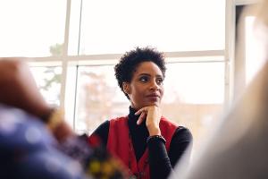 Subtil, aber wirksam: Drei Akte des Mikrofeminismus für den Alltag