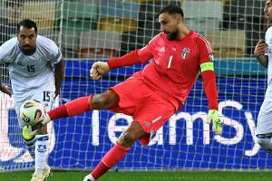 Italien gewinnt Hochsicherheits-Spiel gegen Israel mühsam