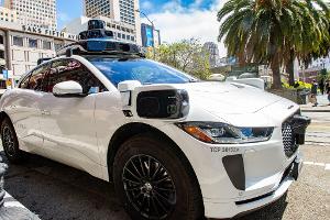 Waymo setzt aktuell umgebaute Elektroautos der britischen Marke Jaguar ein. (Archivbild)