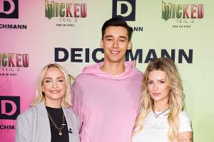 Pink oder Grün? In dieser Farbe fühlt sich Lottie Moss am wohlsten