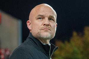 Schröder stützt Polanski: "Eugen ist unser Trainer"