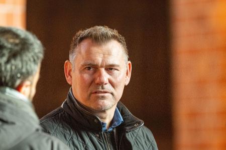 Güstrows Bürgermeister Sascha Zimmermann hofft auf ein rasches Ermittlungsergebnis im Fall Fabian. Die Stimmung sei angespannt, sagt er.