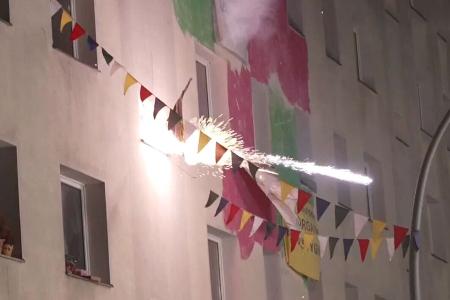 Auch Pyrotechnik wurde gezündet.