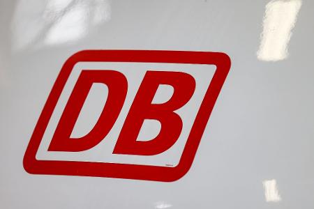 Reisende müssen auf der Rheintalbahn am Sonntag mit Beeinträchtigungen rechnen. (Symbolbild)