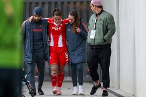 "Sind an ihrer Seite": DFB-Frauen leiden mit Oberdorf