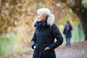 Erschöpft vom "Socializing"? Zeit für sich und entspannender Ausgleich können dann helfen, den inneren Akku wieder zu füllen.