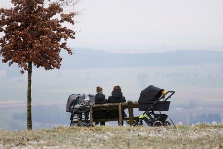Lieber Kinder statt Karriere? Forscher haben das Rollenbild junger Frauen untersucht (Symbolbild). 