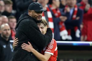 Effenberg: Bayern-Jungstar Karl "muss" WM-Kandidat sein